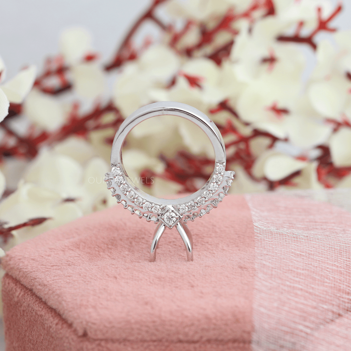 Semi Mount Baguette Cut Accent Diamond Engagement Ring Ring