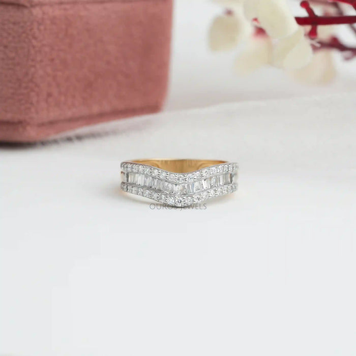 [Baguette and Round Diamond Wedding Band]-[Ouros Jewels]