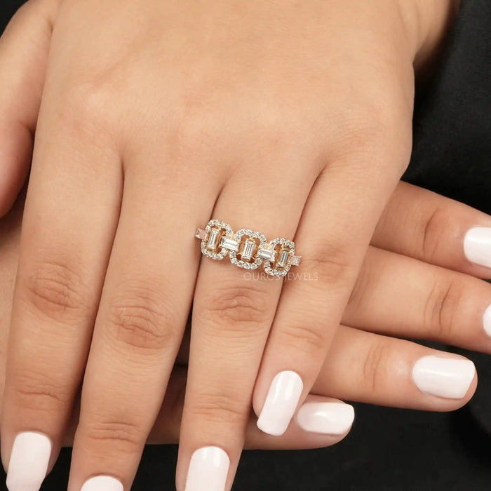 [A Women wearing Baguette Diamond Chain Link Ring]-[Ouros Jewels]