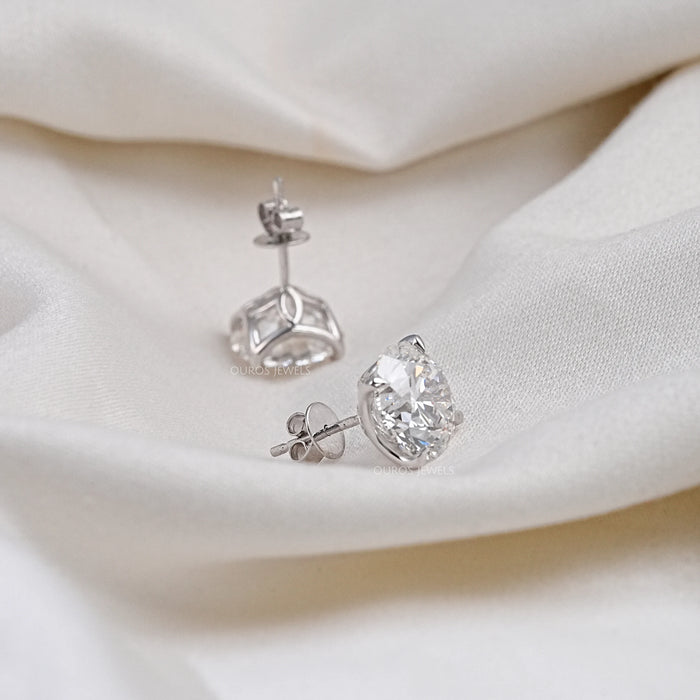 Round Cut Lab Diamond Stud Molly Sims - 96th Annual Academy Awards Earrings