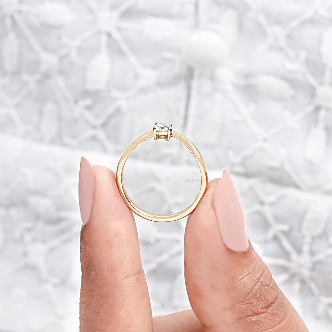 Round Cut Lab Grown Diamond Curved Solitaire Ring Rings