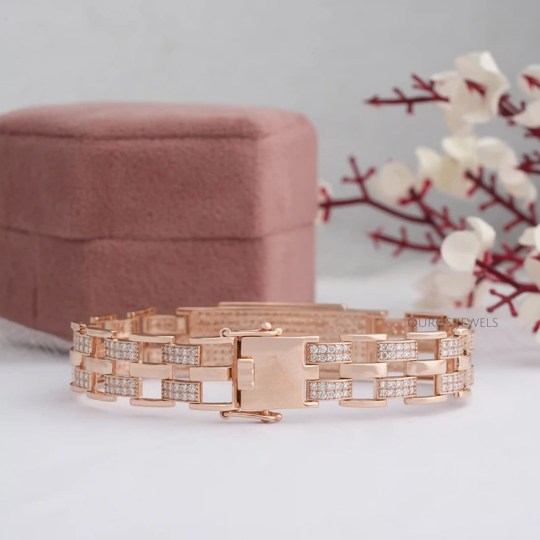 Charming Design Bracelet For Men's