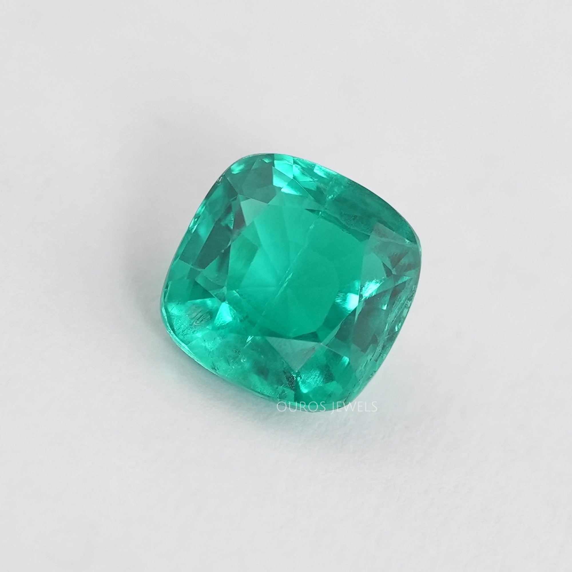 Cushion Shape Colombian Emerald Gemstone Loose