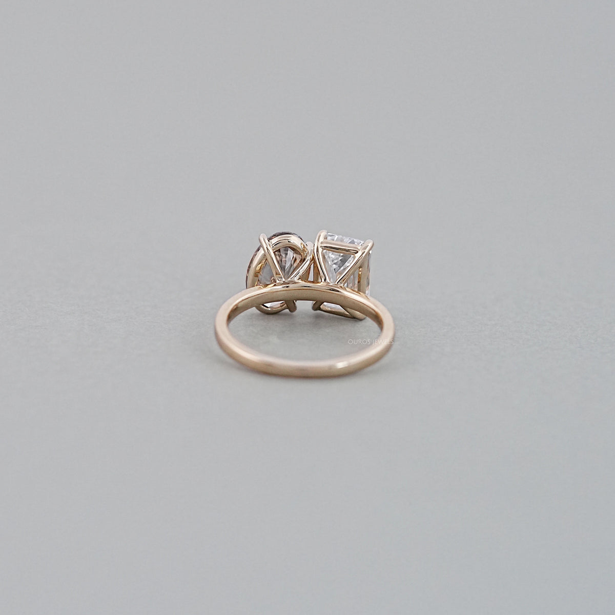 Emerald And Champagne Oval Diamond Toi et Moi Ring Ring