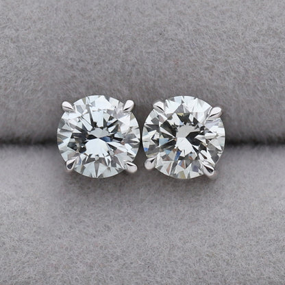 Round Shape Light Green Lab Diamond Stud Earring