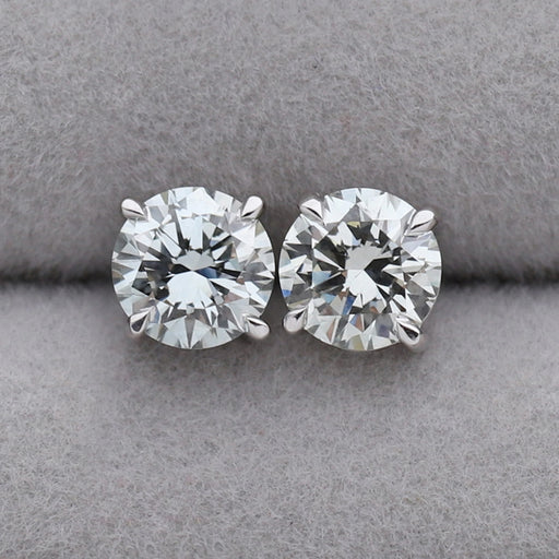 Round Shape Light Green Lab Diamond Stud Earring