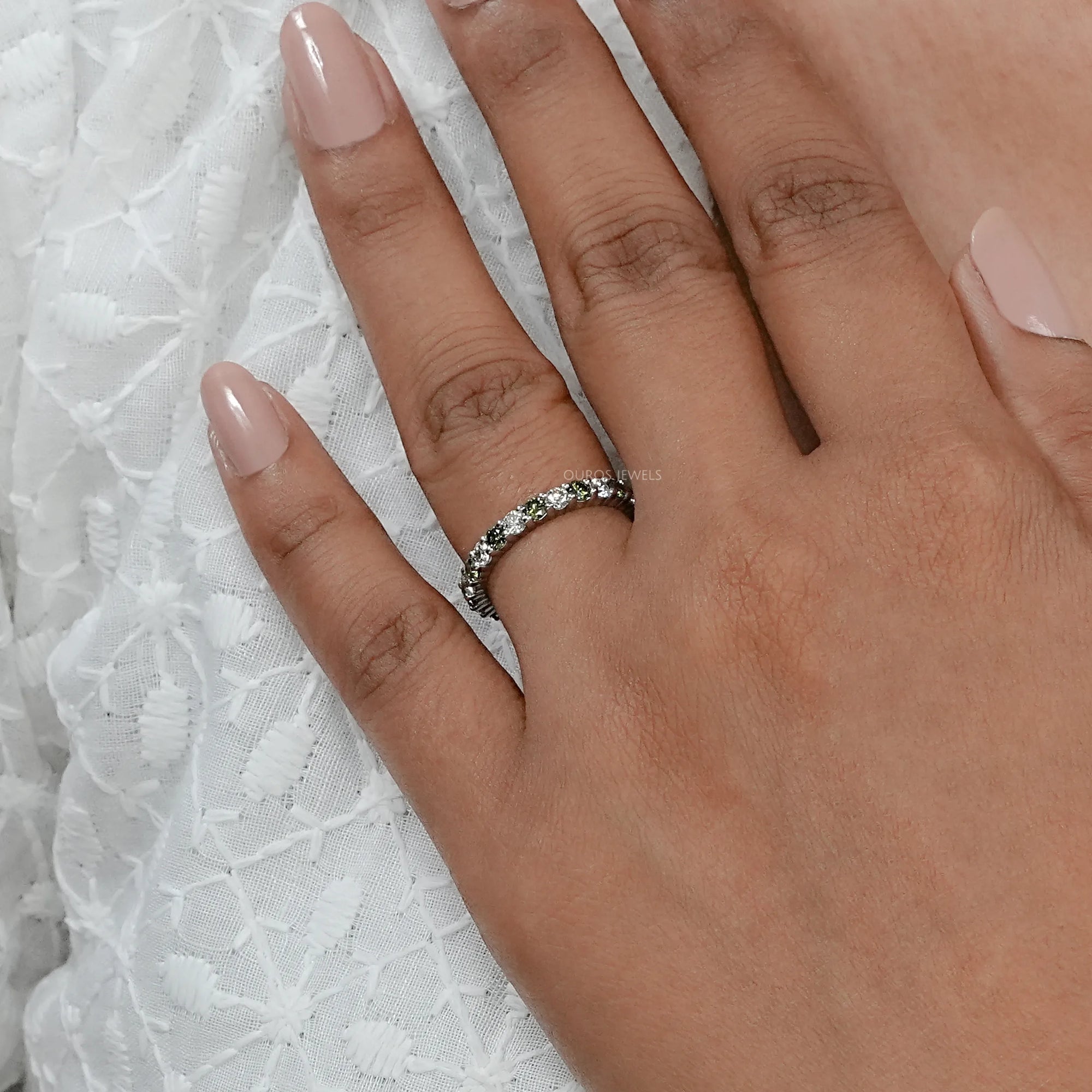 Multi Color Round Lab Diamond Wedding Bands Green EF_VS Ring