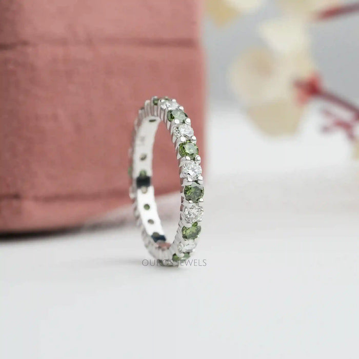 [Green Colored Round Diamond Band]-[Ouros Jewels]