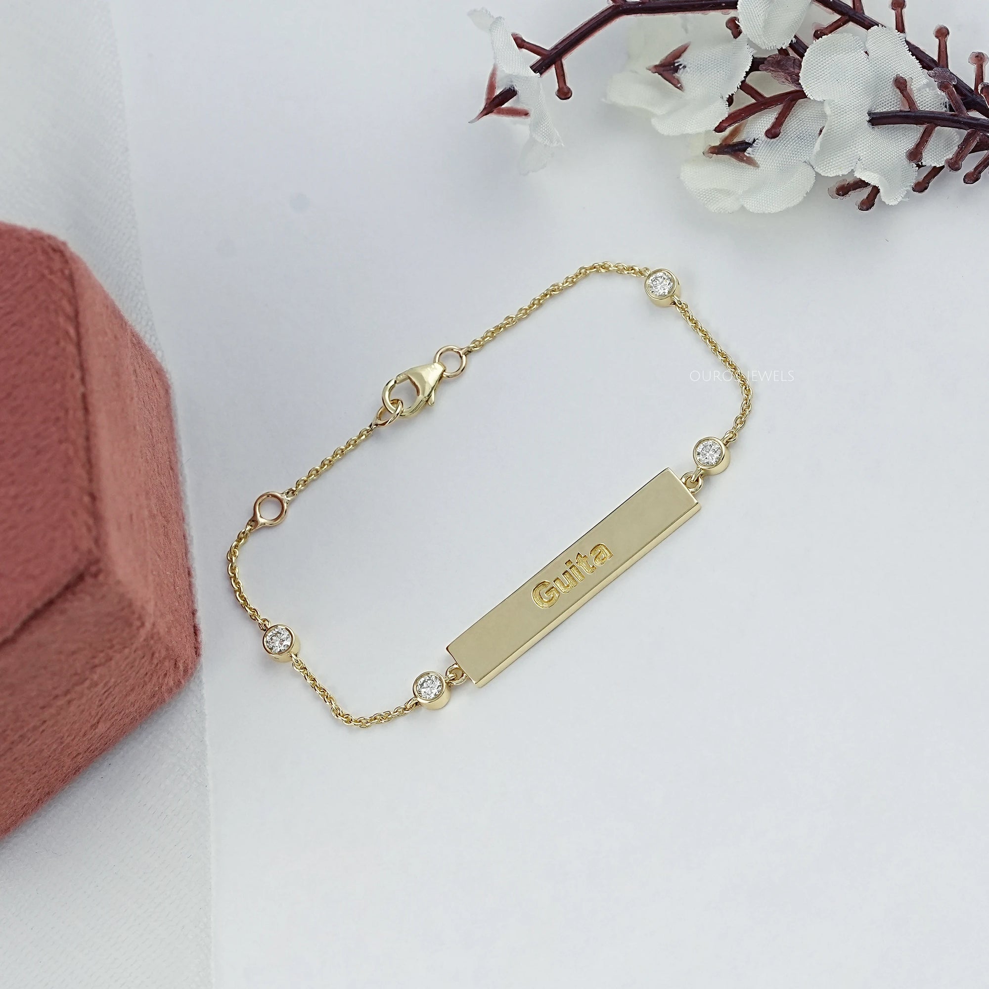 Guita Customize Bar Chain Bracelet