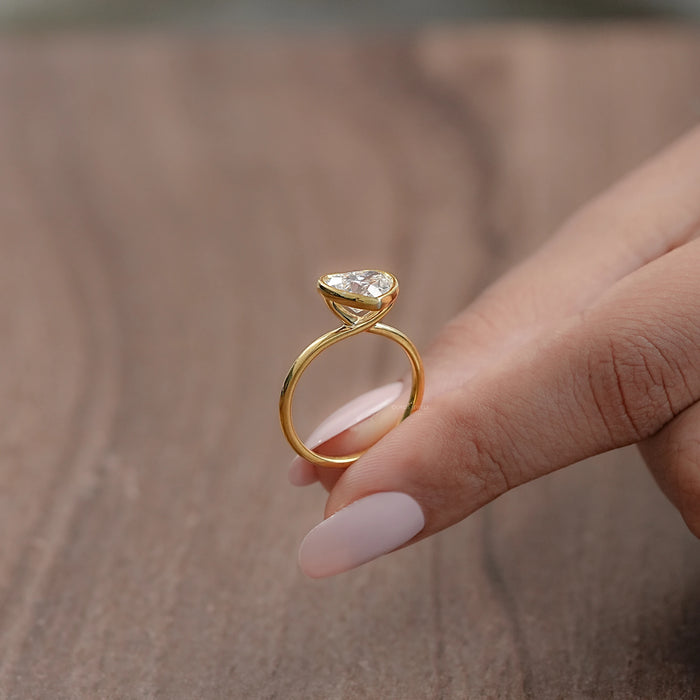 Heart Diamond Bezel Set Soliatire Engagement Ring Rings