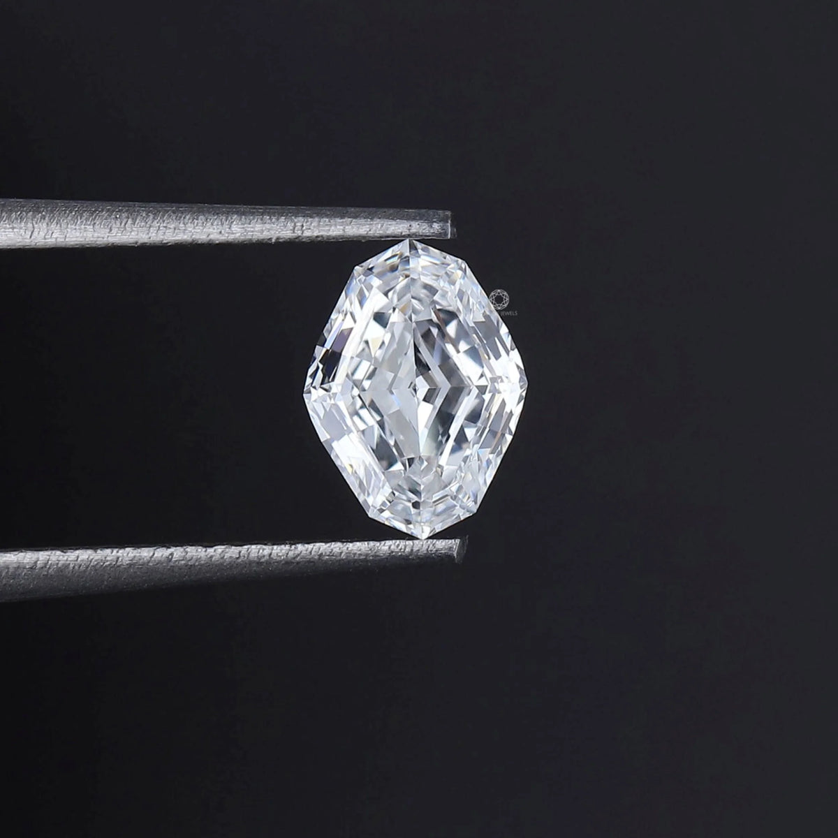 Modified Lozenge Step Cut Loose Diamond