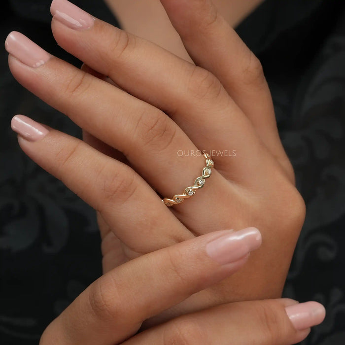 [A Women wearing Infinity Shape Round Cut Eternity Band]-[Ouros Jewels]