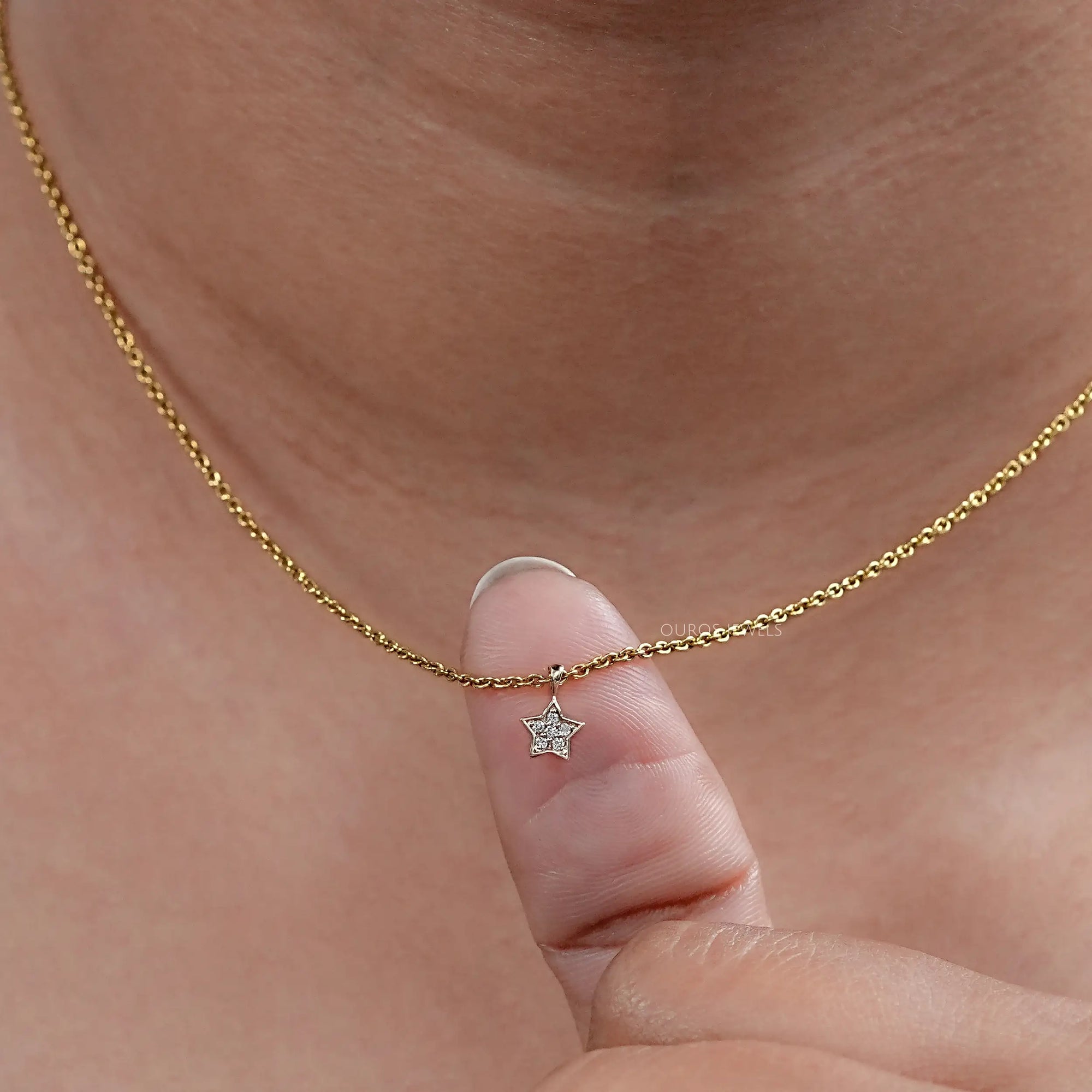 Lab Grown Round Diamond Star Shape Pendant Necklaces
