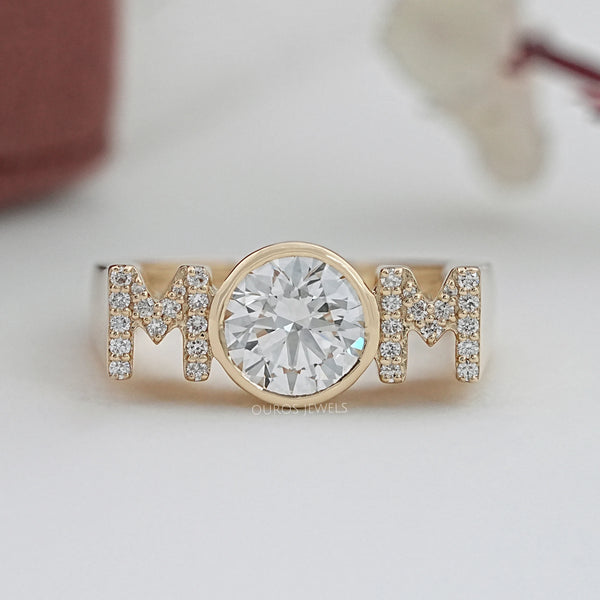 MOM Initial Letter Round Diamond Customized Ring