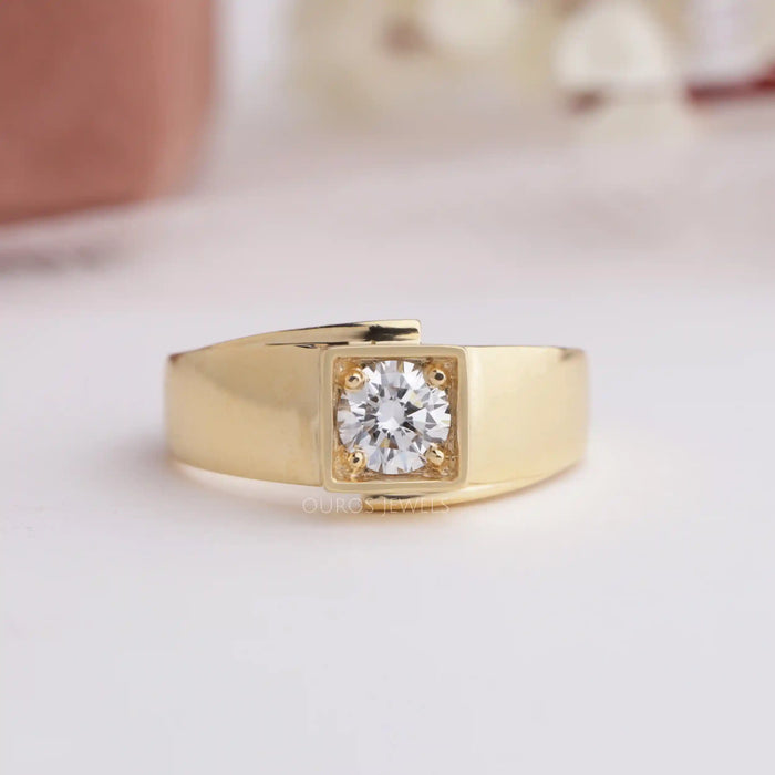 Gold & Silver With Diamond Latest Design High-quality Ring For Men - Style  B234, पुरुषों की डायमंड रिंग - Soni Fashion, Rajkot | ID: 2850299925673