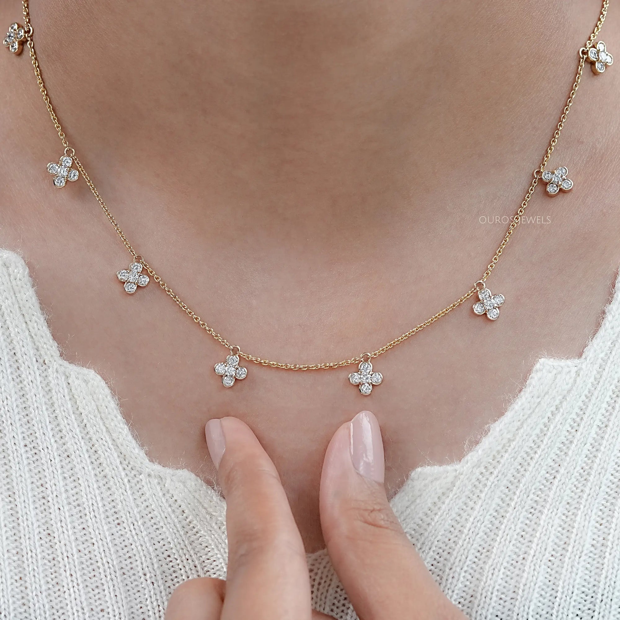 Daisy Flower Bezel Set Chain Station Necklace Necklaces