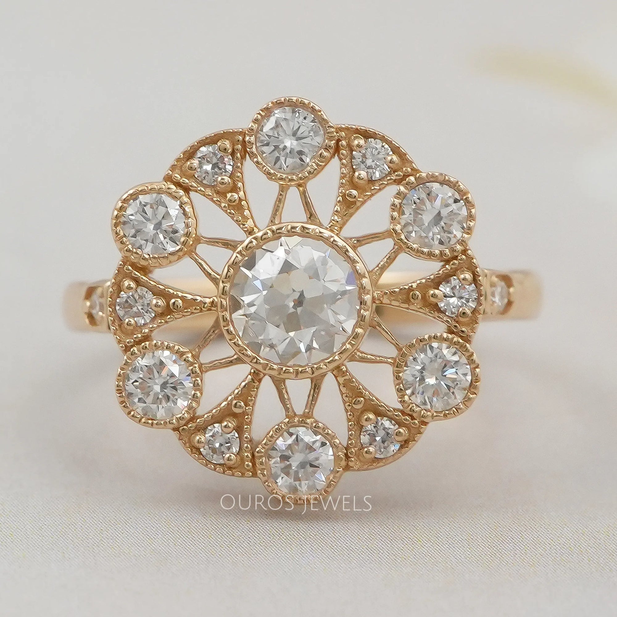 Vintage Old Cut Round Flower Style Ring Ring