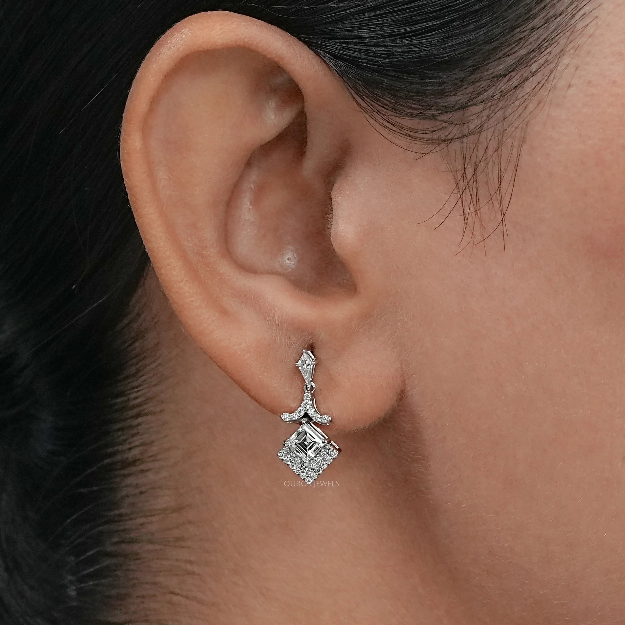 Carre Cut And Kite Diamond Dangle Drop Earrings Earrings