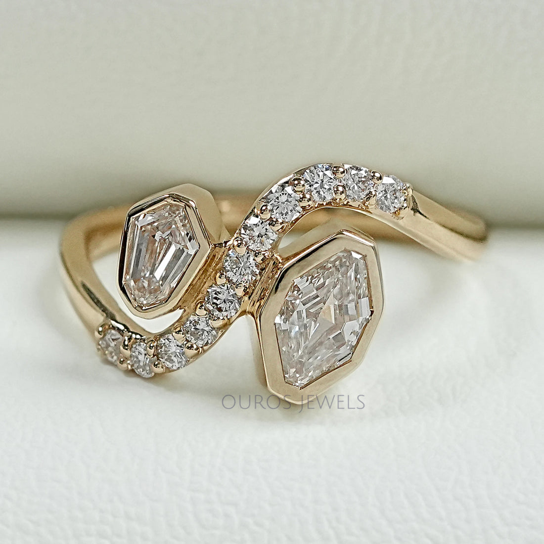 Bezel Set Shied Cut Baypass Wedding Ring