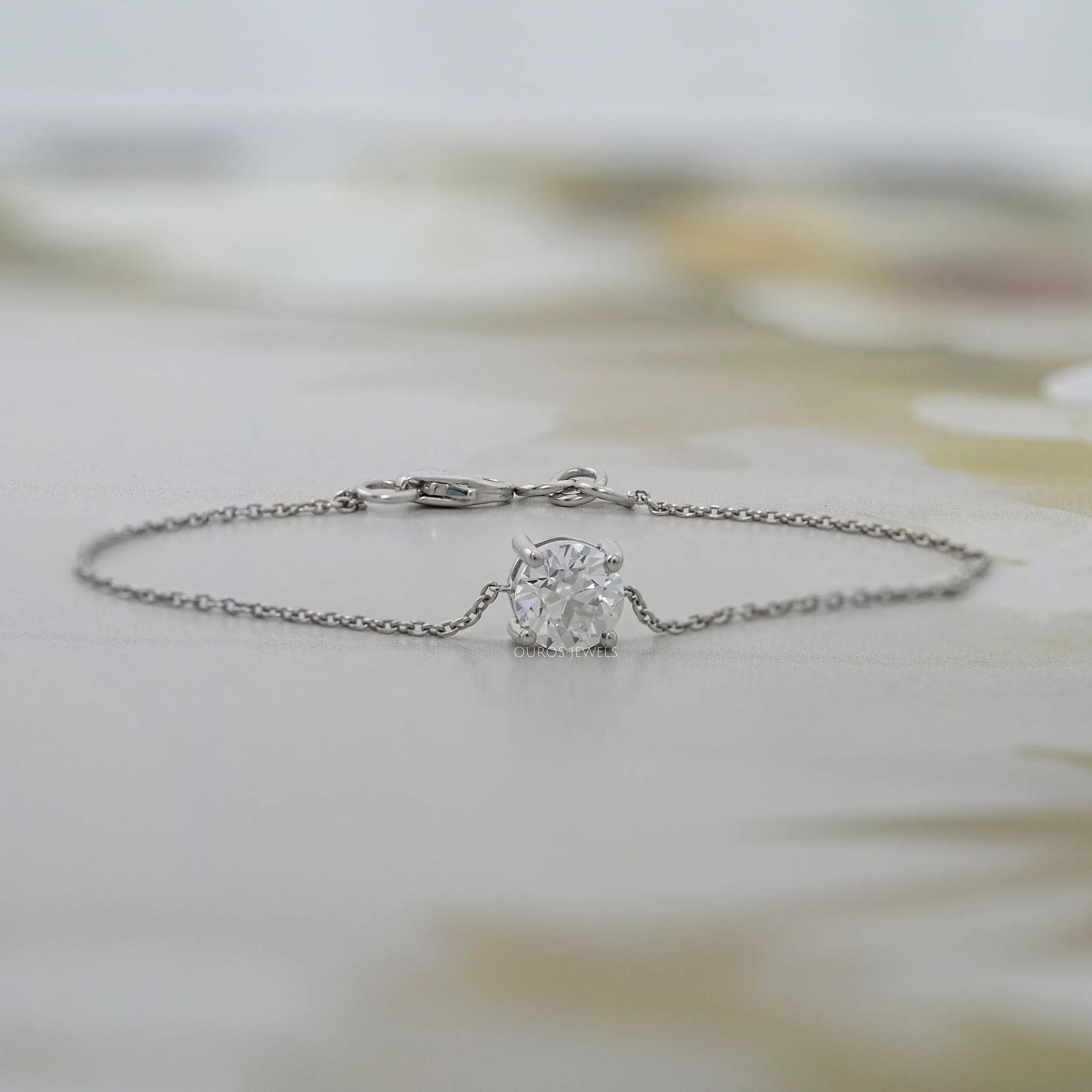 Old European Round Diamond Solitaire Bracelet