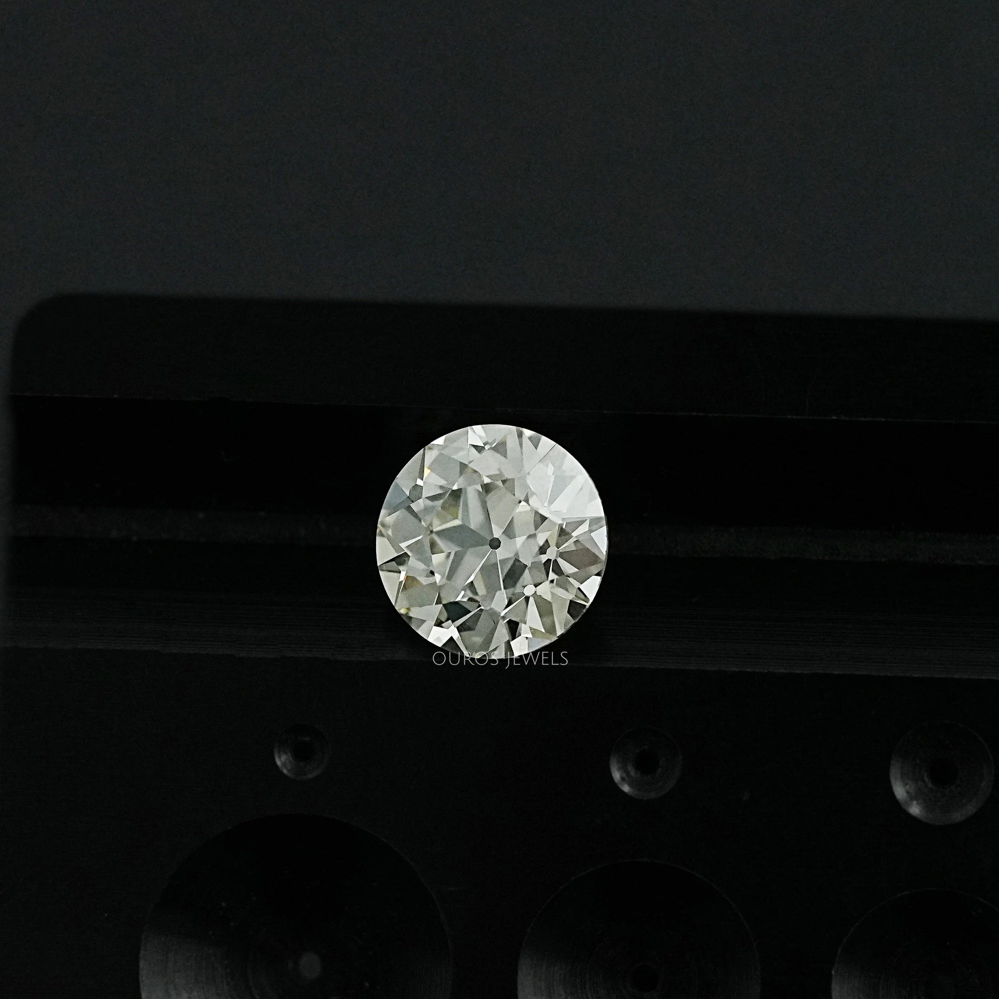 Lab Grown Traditional Old European Round Cut Loose Loose