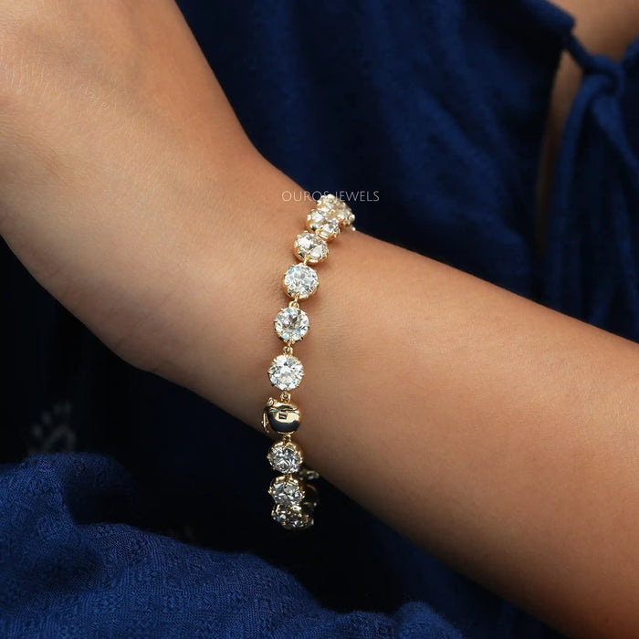 [A Women wearing Old European Round Lab Diamond Bracelet]-[Ouros Jewels]