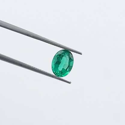 Oval Shape Colombian Green Gemstone Loose