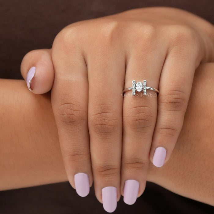 [A Women wearing Oval Cut Diamodn ENgagement Ring]-[Ouros Jewels]