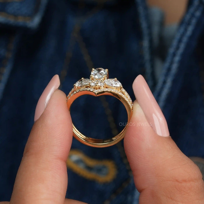 [A Women holding Oval Engagement Ring]-[Ouros Jewels]