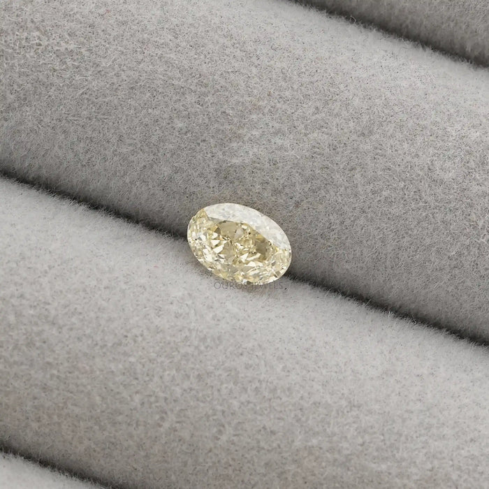 [Oval Yellow Colored Loose Diamond]-[Ouros Jewels]