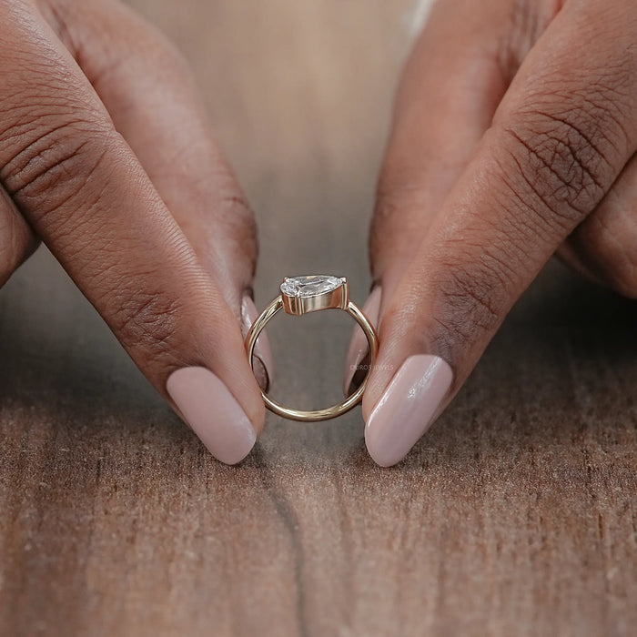 Pear Cut Lab Grown Diamond Curved Solitaire Ring Ring
