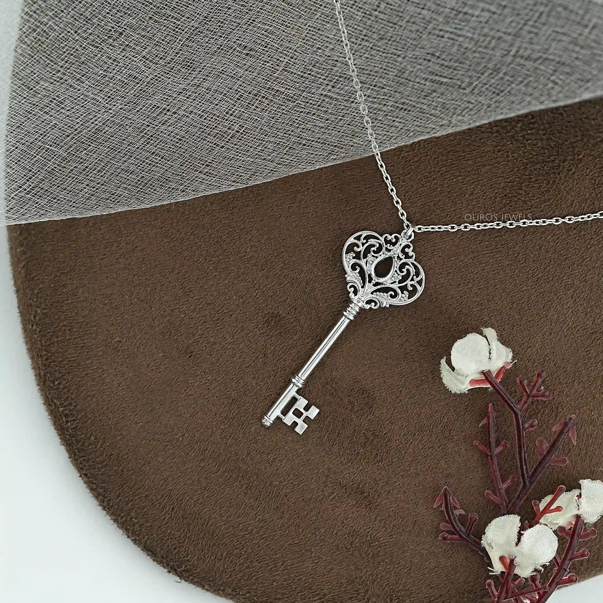 Key Shape Semi Mount Pendant