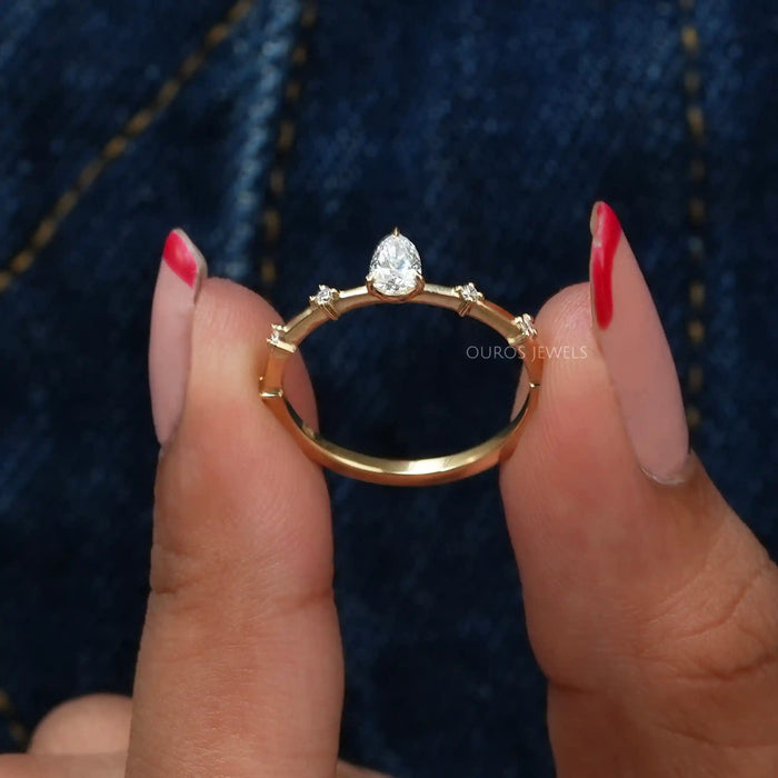 [Pear Shaped Engagement Ring Yellow Gold]-[Ouros Jewels]