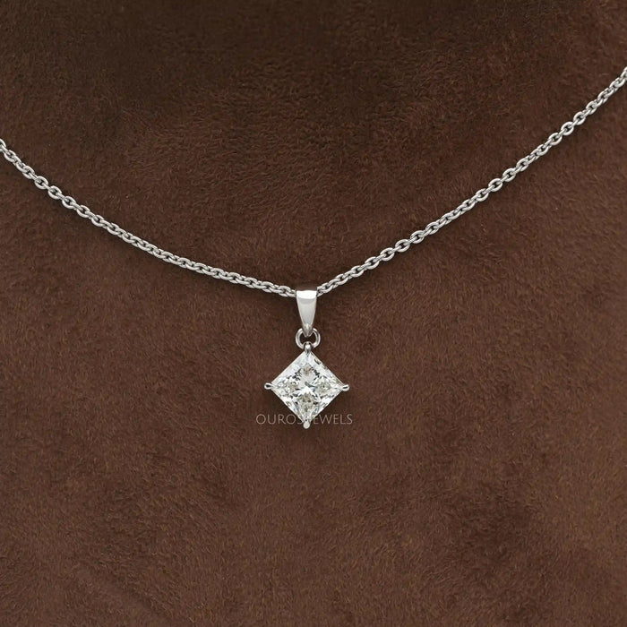Princess diamond pendant deals