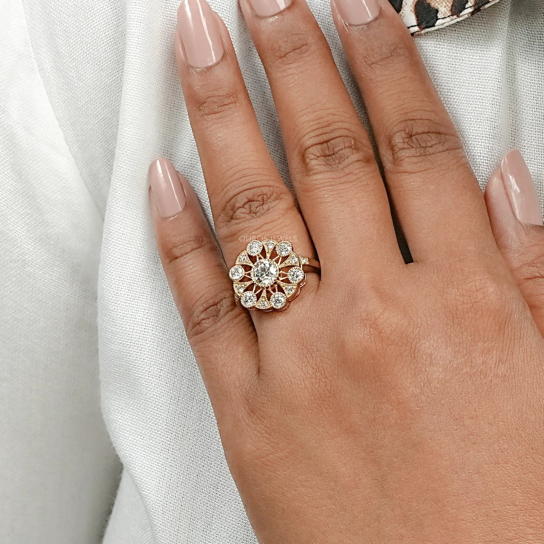 Vintage Old Cut Round Flower Style Ring Ring