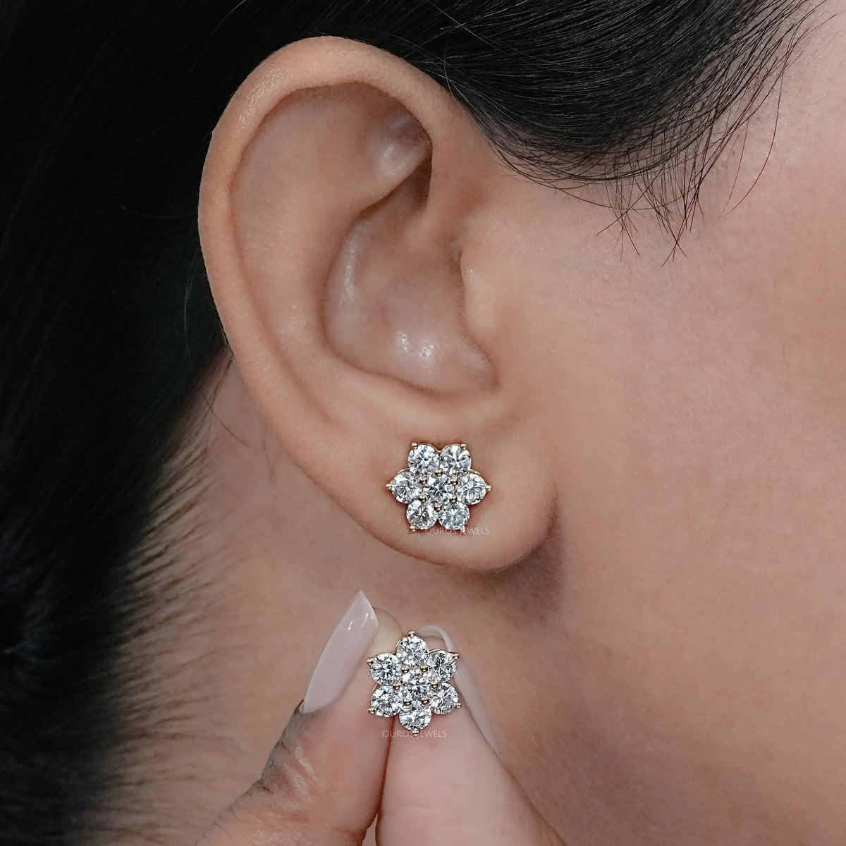Round Diamond Floral Stud Earrings Earring