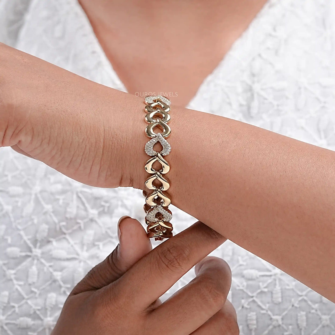 Pave Set Heart Link Bracelet Bracelet