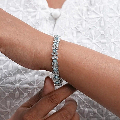 Pear-Shaped Flower Diamond Bracelet Bracelet