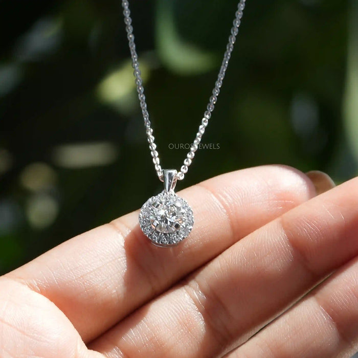 Round diamond halo pendant 2025 necklace