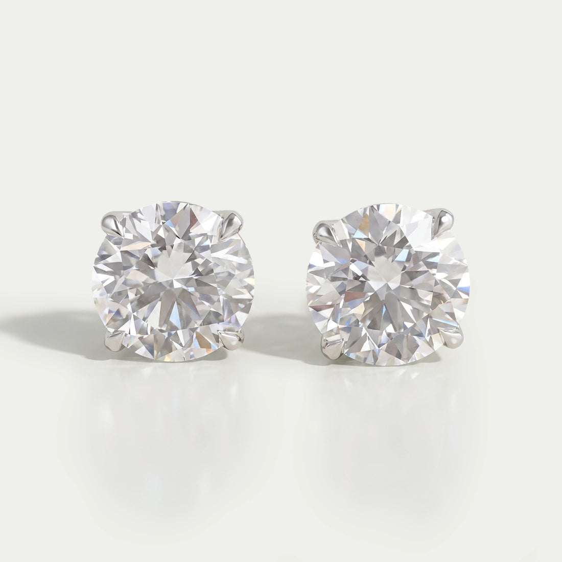 Round Cut Lab Diamond Stud Molly Sims - 96th Annual Academy Awards Earrings