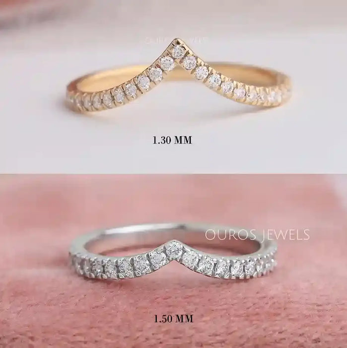 Round Cut Lab Grown Diamond Curved Dainty Ring