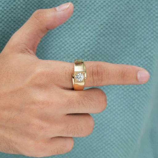 [A Men wearing Round Cu Lab Diamond Men Ring]-[Ouros Jewels]