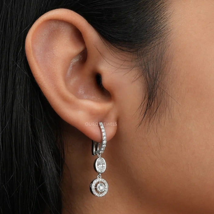 [A Women wearing Round Cut Diamond Earrings]-[Ouros Jewels]