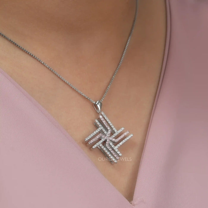 [A Women wearing Round Diamond Intersecting Line Pendant]-[Ouros Jewels]