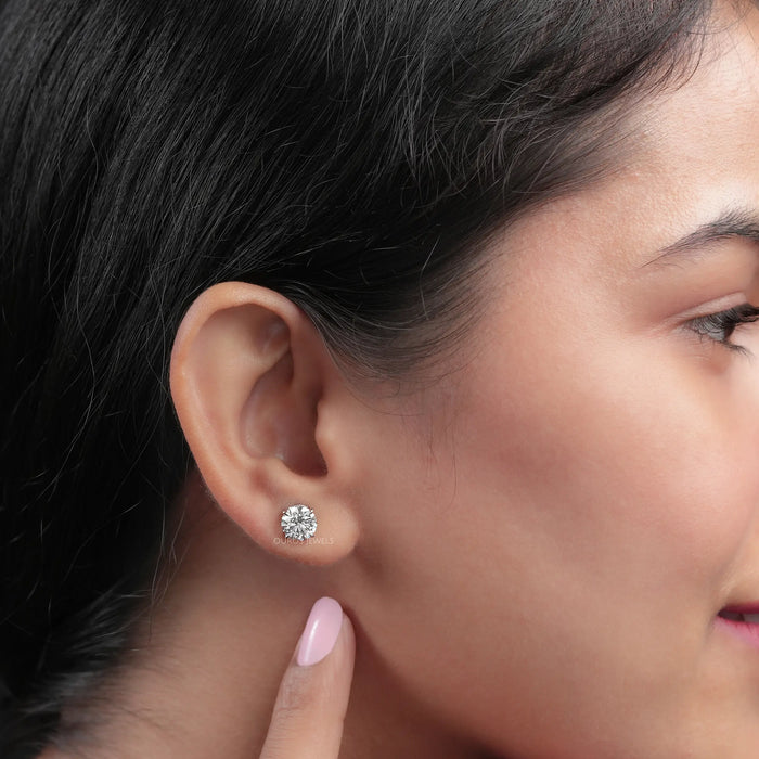 Round Cut Lab Diamond Stud Molly Sims - 96th Annual Academy Awards Earrings