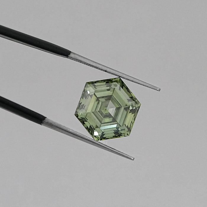 Fancy Vivid Green Step Cut Hexagonal Loose Diamond