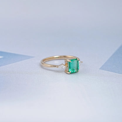 Emerald Gemstone And Kite Cut Three Stone Engagement Ring Rings