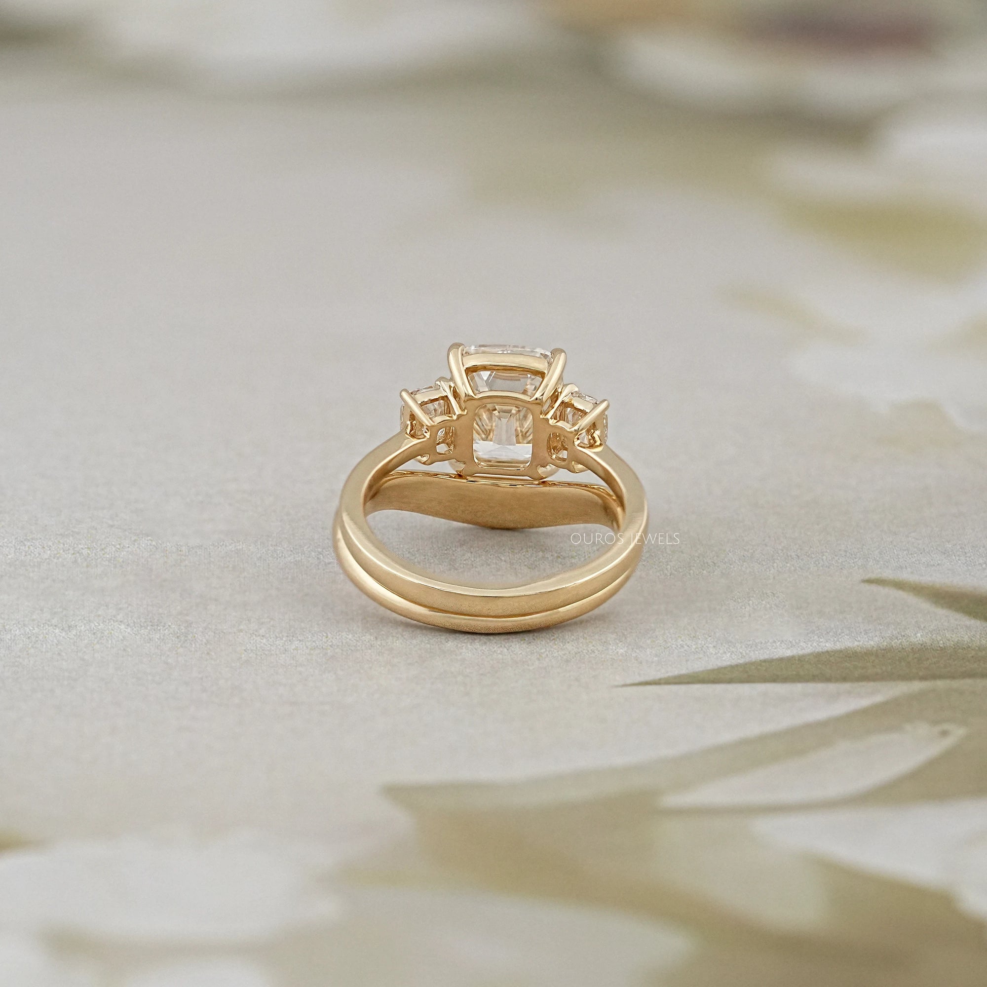Trilogy Old Mine Cushion Diamond Curved Ring Set