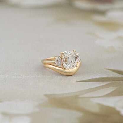 Trilogy Old Mine Cushion Diamond Curved Ring Set