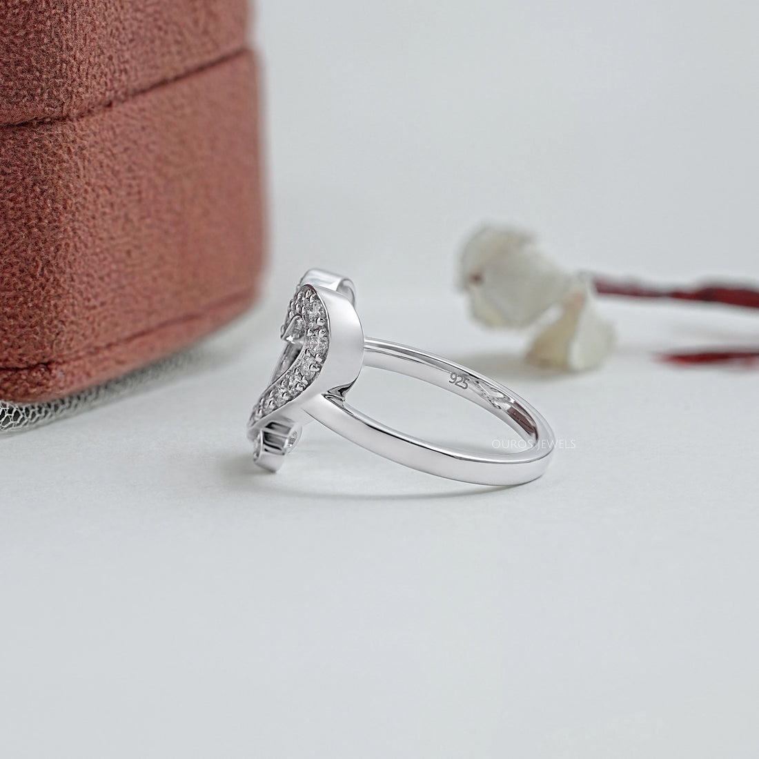 Round Diamond Open Heart Shape Ring Ring